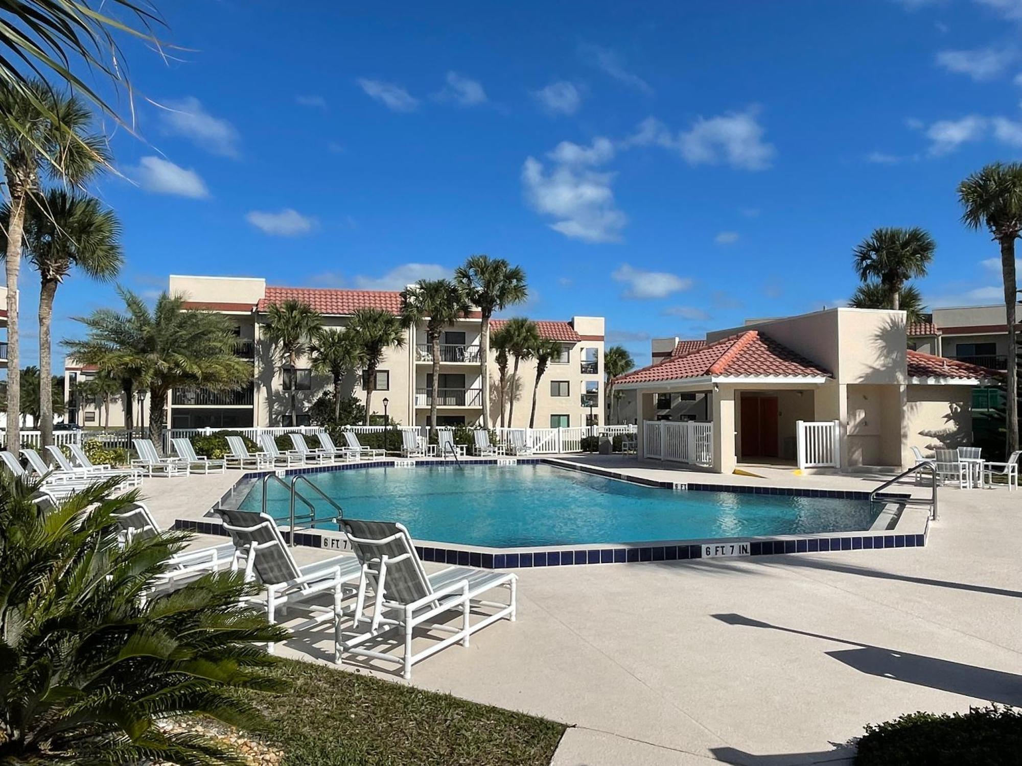 Ocean Village Club B-17 Сент-Огастин Экстерьер фото